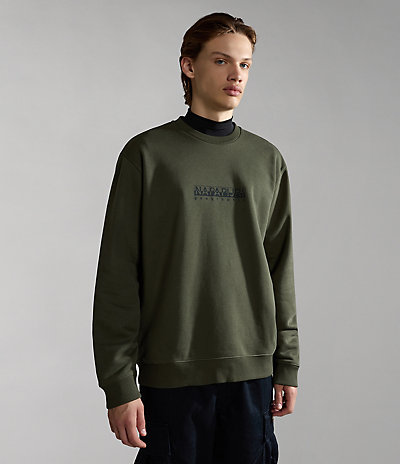 Box sweater 1