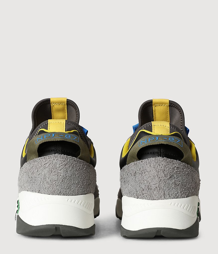 Sneakers Gray Suede-