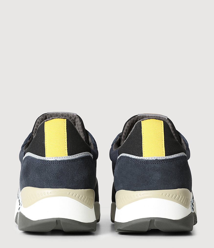 Sneakers Gray Leather-
