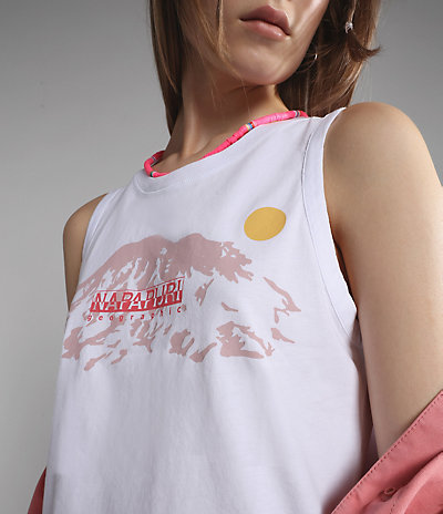 Macara sleeveless T-shirt 4