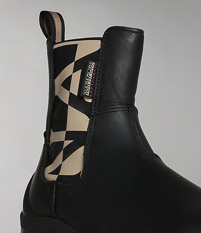 Crest Leather Boots 7