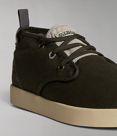 Canvas Mid Top Clover Trainers 7