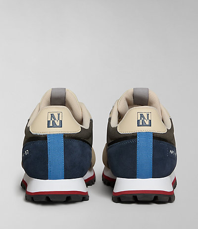 Sneakers Lotus 3